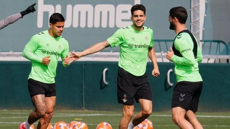 Bartra et Isco à l'entraînement
