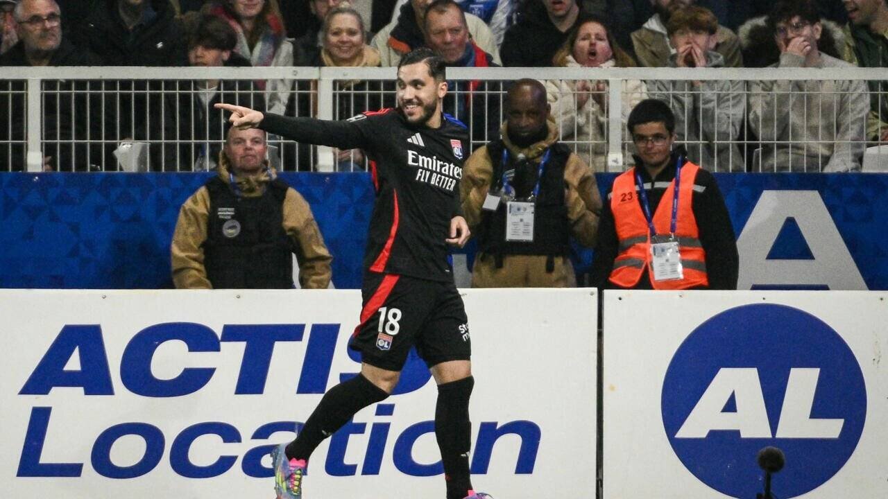 Rayan Cherki, buteur pour Lyon, à Auxerre, le 13 avril 2025 au stade Abbé-Deschamps