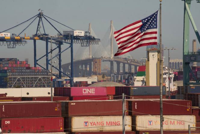 Au port de Long Beach, près de Los Angeles, le 9 avril 2025.
