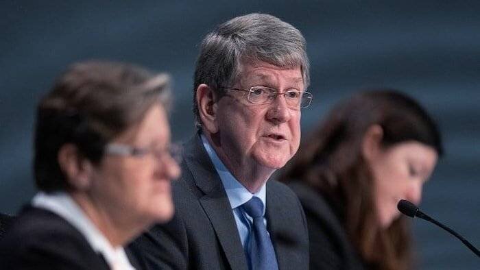 Le juge Michael MacDonald président de la Commission des pertes massives.