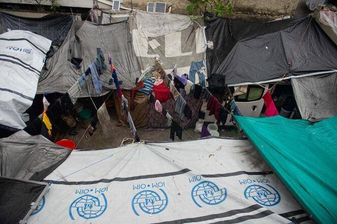 Des abris temporaires, après les fortes pluies qui ont frappé la ville de Port-au-Prince, le 13 avril 2025.