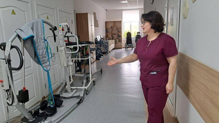 Marianna Brovtchenko dirige le département de rééducation d'un hôpital de Kiev, en Ukraine. (GILLES GALLINARO / RADIO FRANCE)