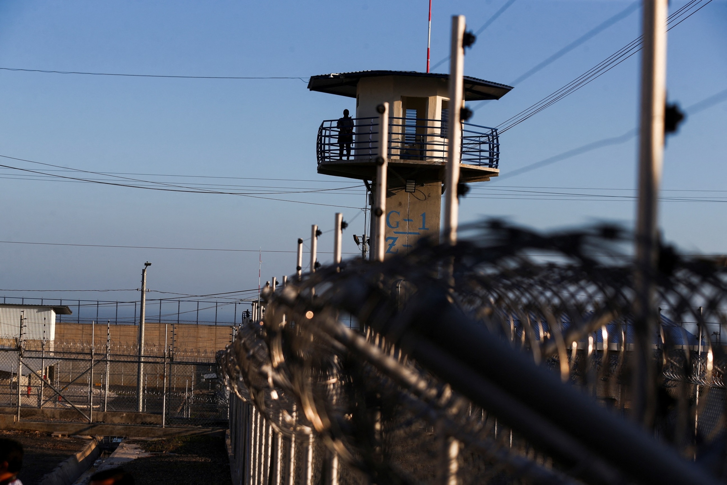 La prison CECOT à El Salvador où ont été déportés des migrants vénézuéliens