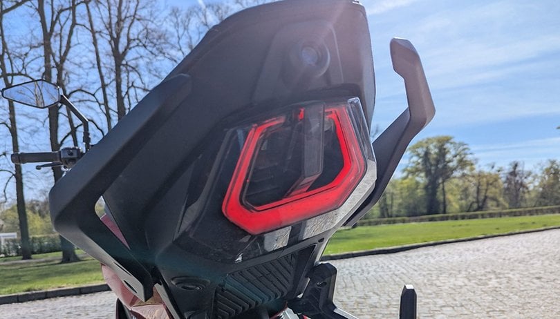 Niu RQi Sport e-motocycle pour permis B196