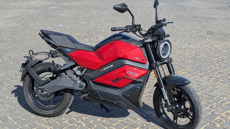 Design mature et robuste du Niu RQi Sport