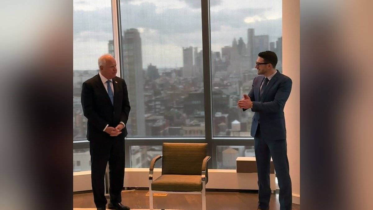 Tim Walz et Alex Soros