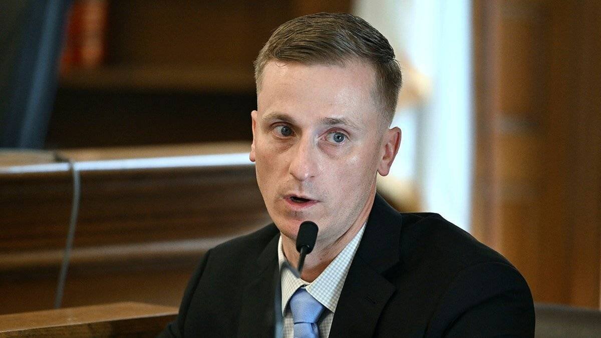 Jason Becker témoigne au procès de Karen Read