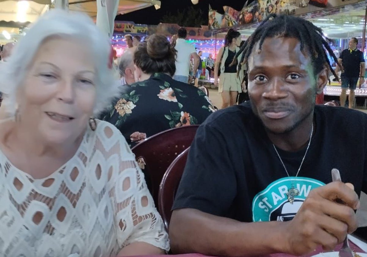 Abdoulaye Diallo avec Emilia Lozano à La Puebla de Almoradiel