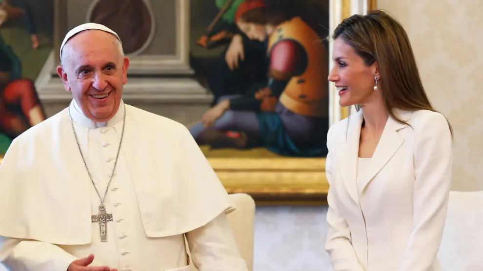 Le pape François avec la reine Letizia