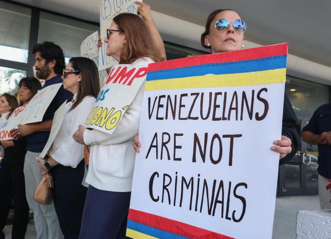 Manifestation pour la protection des migrants vénézuéliens à Miami, février 2025