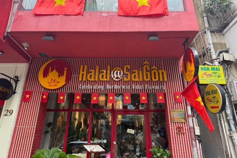 Restaurant malaisien halal devant la Mosquée des Musulmans