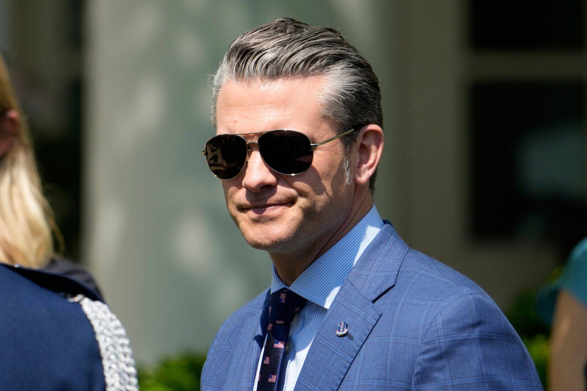 Enquête élargie sur l'utilisation de Signal par Pete Hegseth