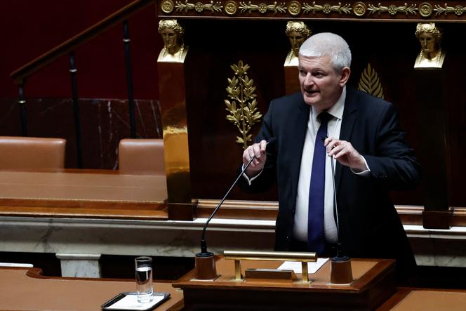 Le député français du groupe MoDem, Olivier Falorni, à l’Assemblée nationale à Paris, le 27 mai 2024.