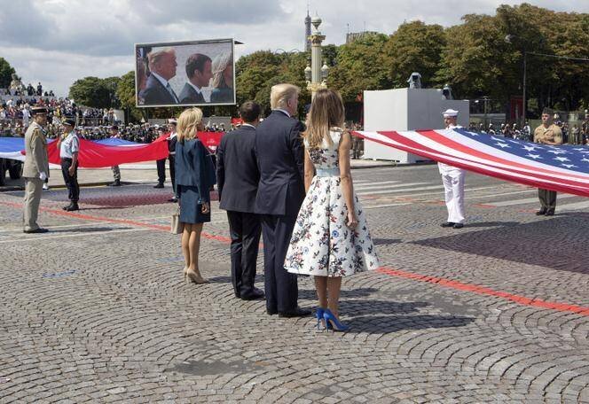 Les couples Macron et Trump sur les Champs-Elysées, à Paris, lors du défilé du 14 juillet 2017.