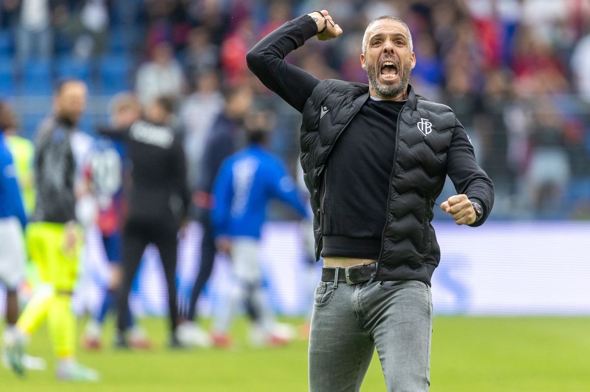 Fabio Celestini célèbre une victoire du FC Bâle en Coupe de Suisse contre Lausanne-Sport le 27 avril 2025