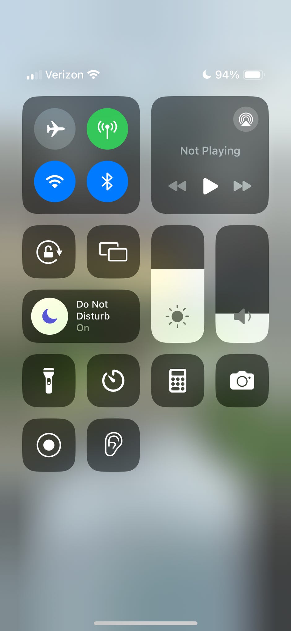 Activation de Ne pas déranger dans le Centre de contrôle iPhone