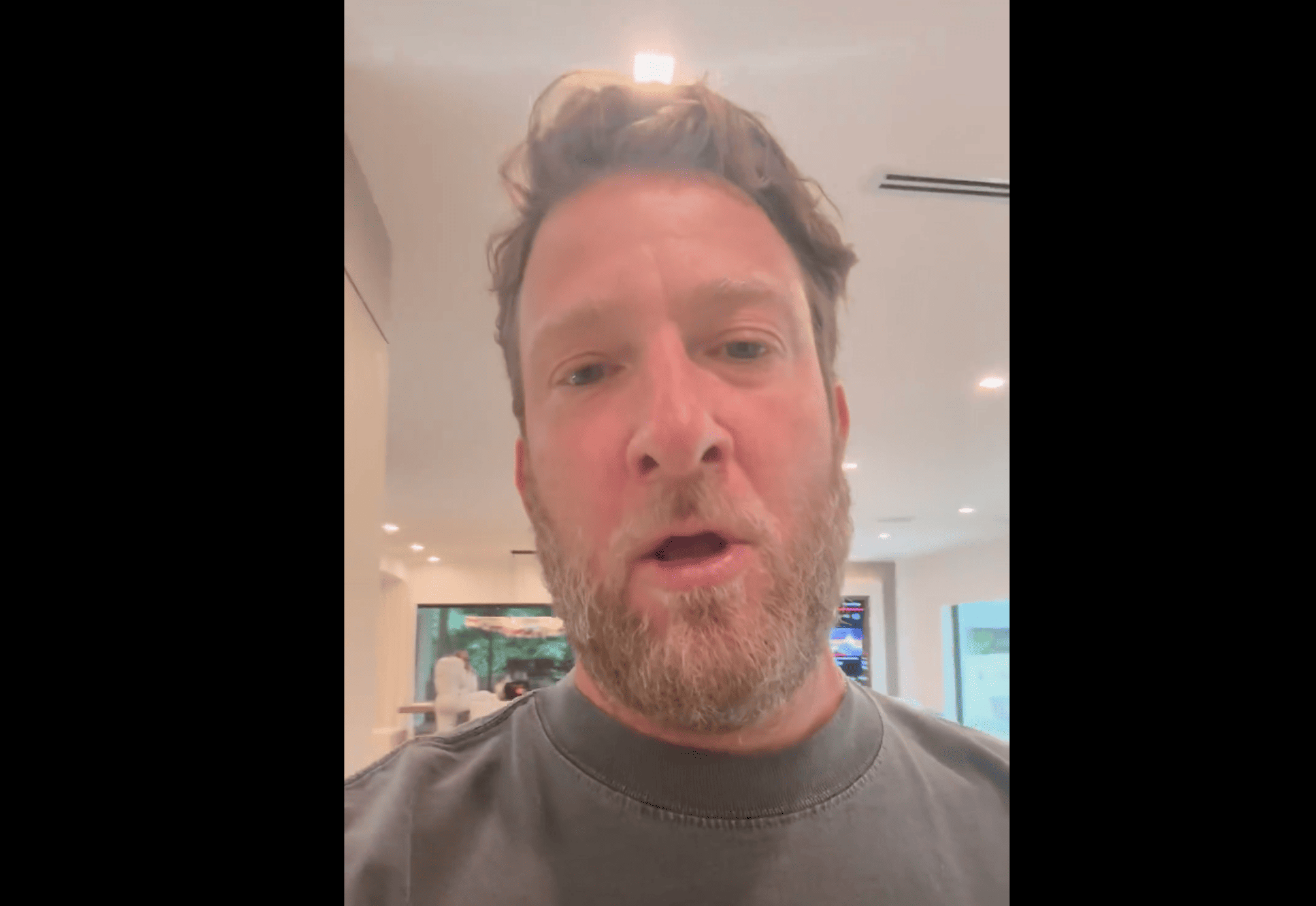 Dave Portnoy annonce son initiative pour envoyer deux étudiantes à Auschwitz