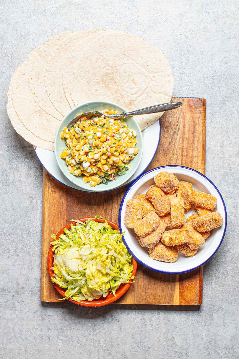 Tacos croustillants au tofu avec salade de maïs