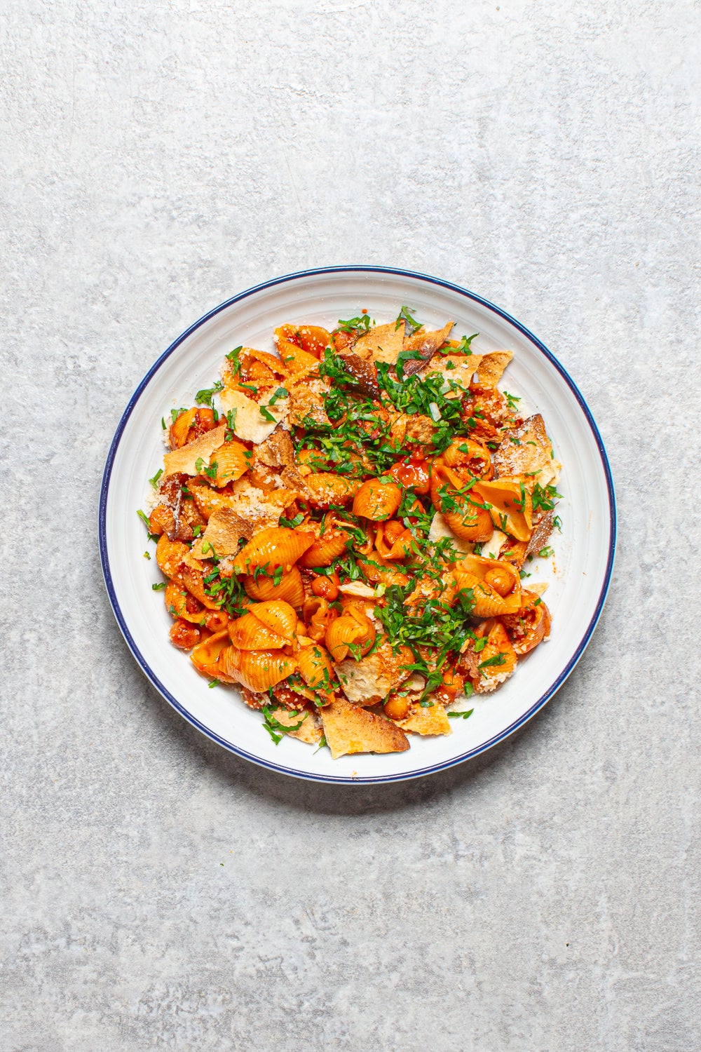 Pâtes épicées aux pois chiches et tomate