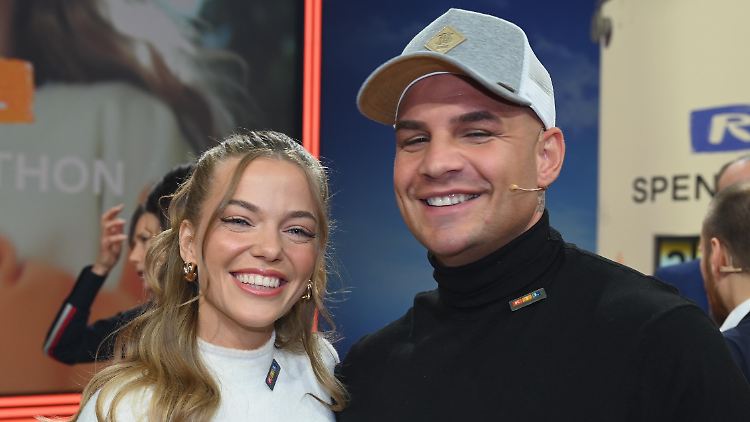 Pietro et Laura rayonnent lors du RTL-Spendenmarathon 2023