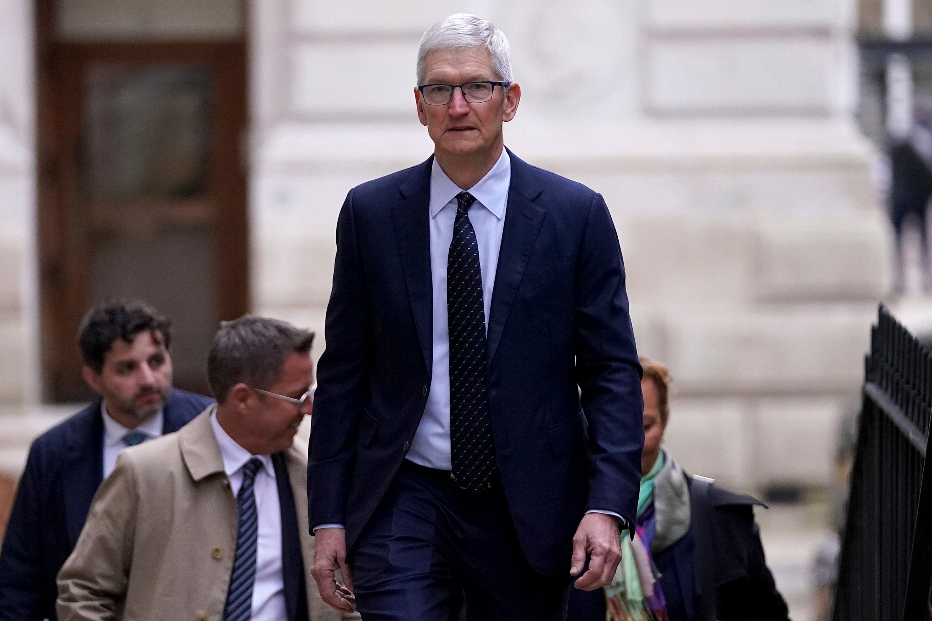 Le PDG d'Apple Tim Cook explique que davantage d'iPhones américains seront désormais fabriqués en Inde