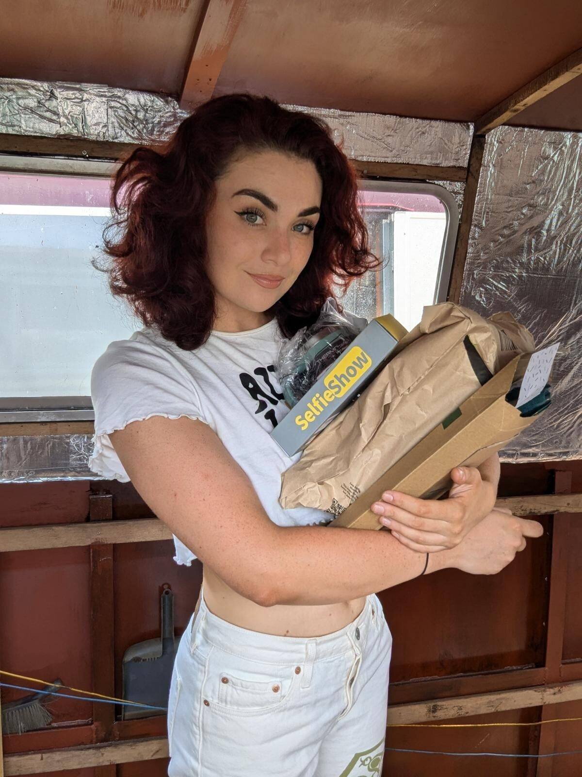 El Sutcliffe a acheté une péniche de 15 mètres pour 19 500 €