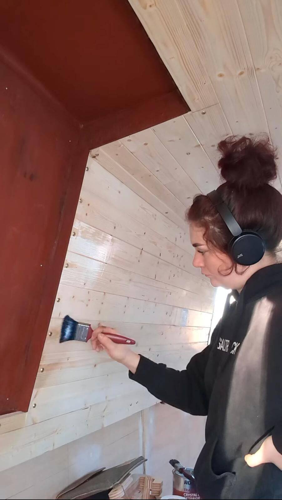 Vivre sur une péniche présente des aspects positifs et des défis