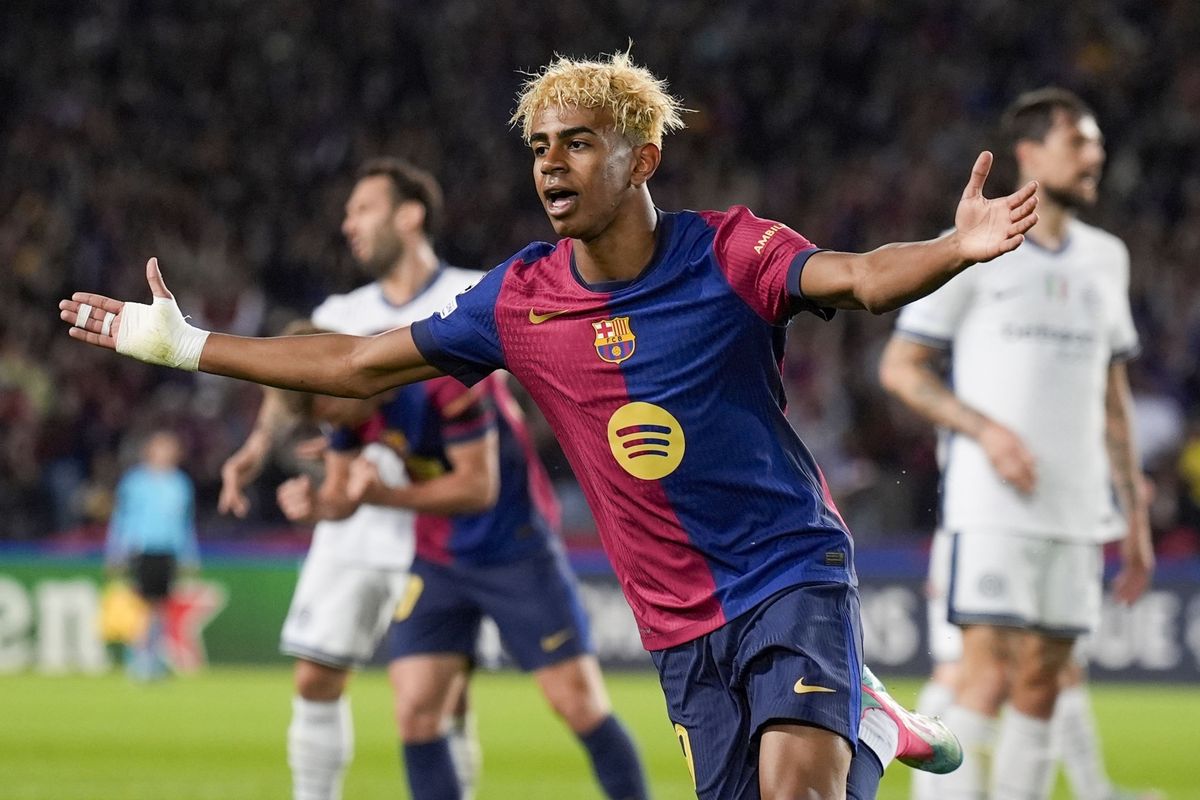 Lamine Yamal de Barcelone célèbre son but lors du match aller de la demi-finale de la Ligue des champions contre l’Inter Milan à Barcelone, Espagne, le 30 avril 2025.