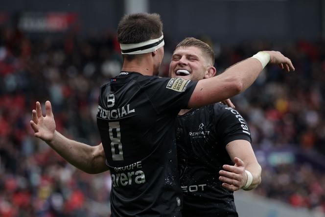 Les Toulousains Alexandre Roumat et Jack Willis lors de la victoire contre Castres en Top 14