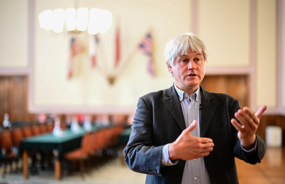 Jörg Morré, directeur du musée de Karlshorst, dans la salle de la capitulation