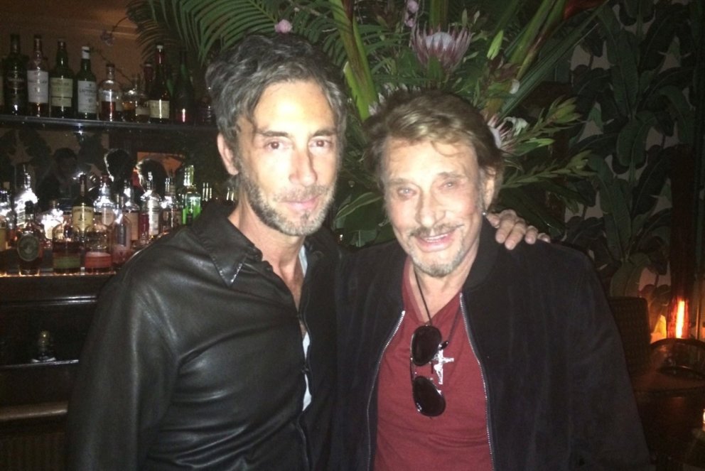 Son idole Johnny Hallyday de passage à l’Indochine en mai 2014.