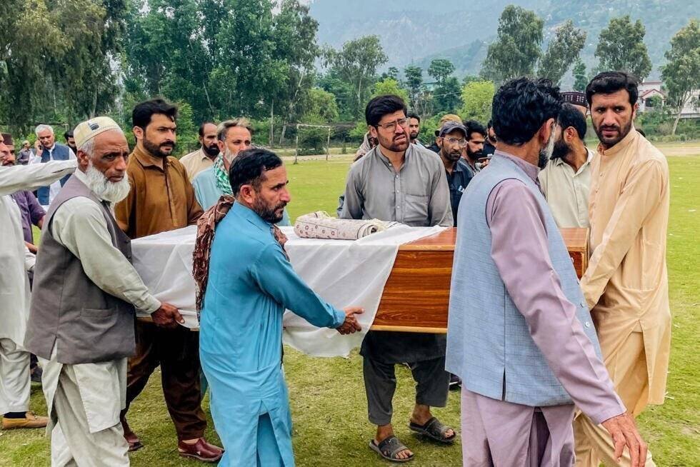 Funérailles d'un homme tué par une frappe indienne le 7 mai 2025 à Muzaffarabad, capitale du Cachemire pakistanais