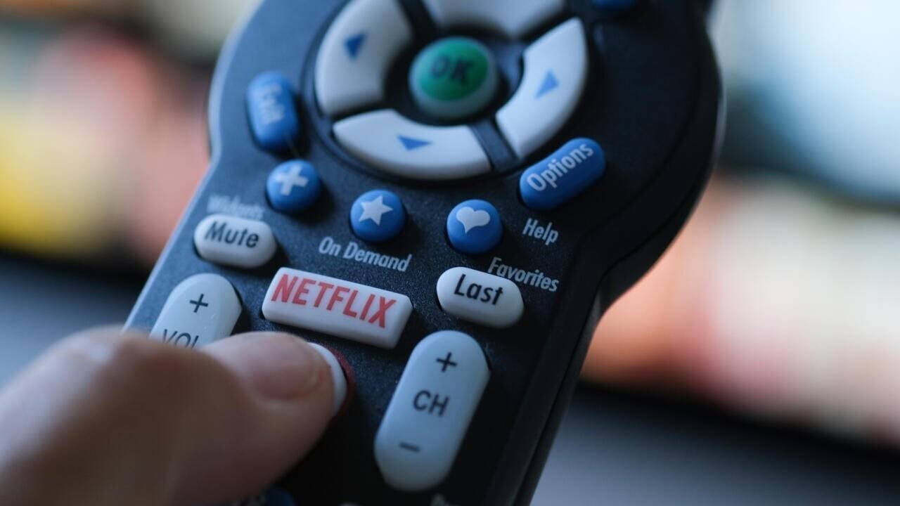 Netflix teste une interface d'intelligence artificielle (IA) générative à son menu pour permettre aux abonnés de décrire le programme qu'ils cherchent en langage courant