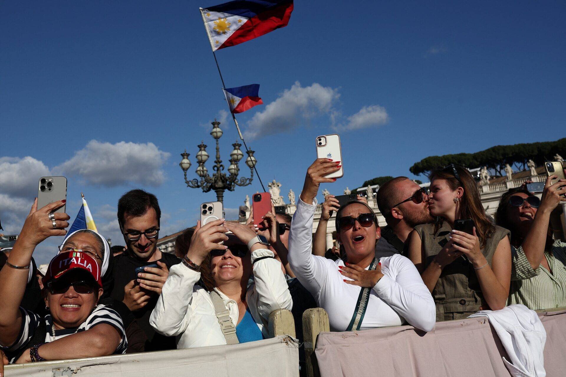 Célébration devant le Vatican