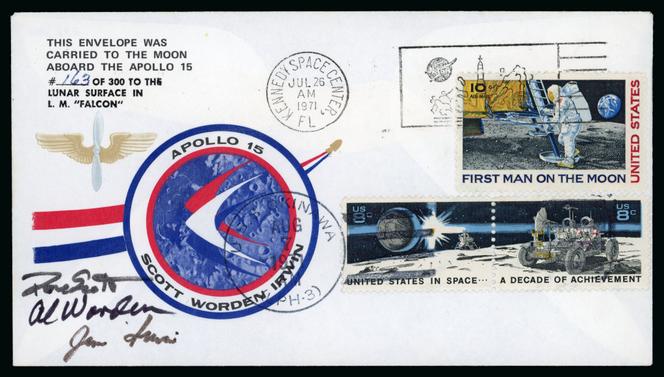 Pli transporté par la mission Apollo XV jusqu’à la Lune, signé par les astronautes, estimation 5 770 à 7 700 euros.