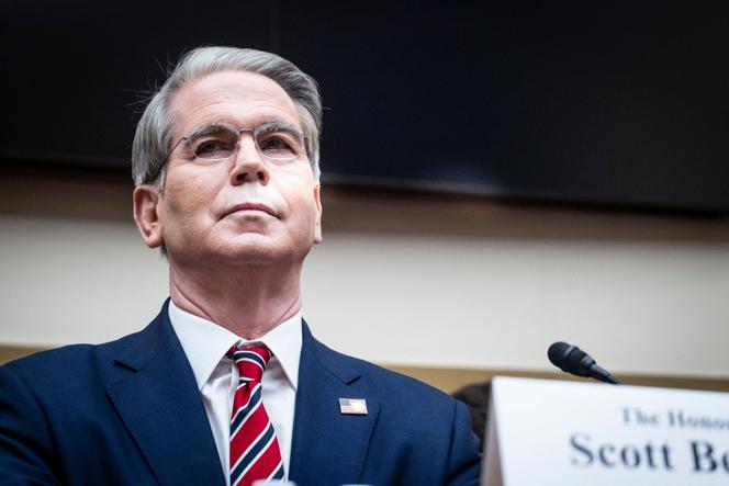 Le secrétaire au Trésor, Scott Bessent, devant la commission des services financiers de la Chambre des représentants, le 7 mai 2025, à Washington.