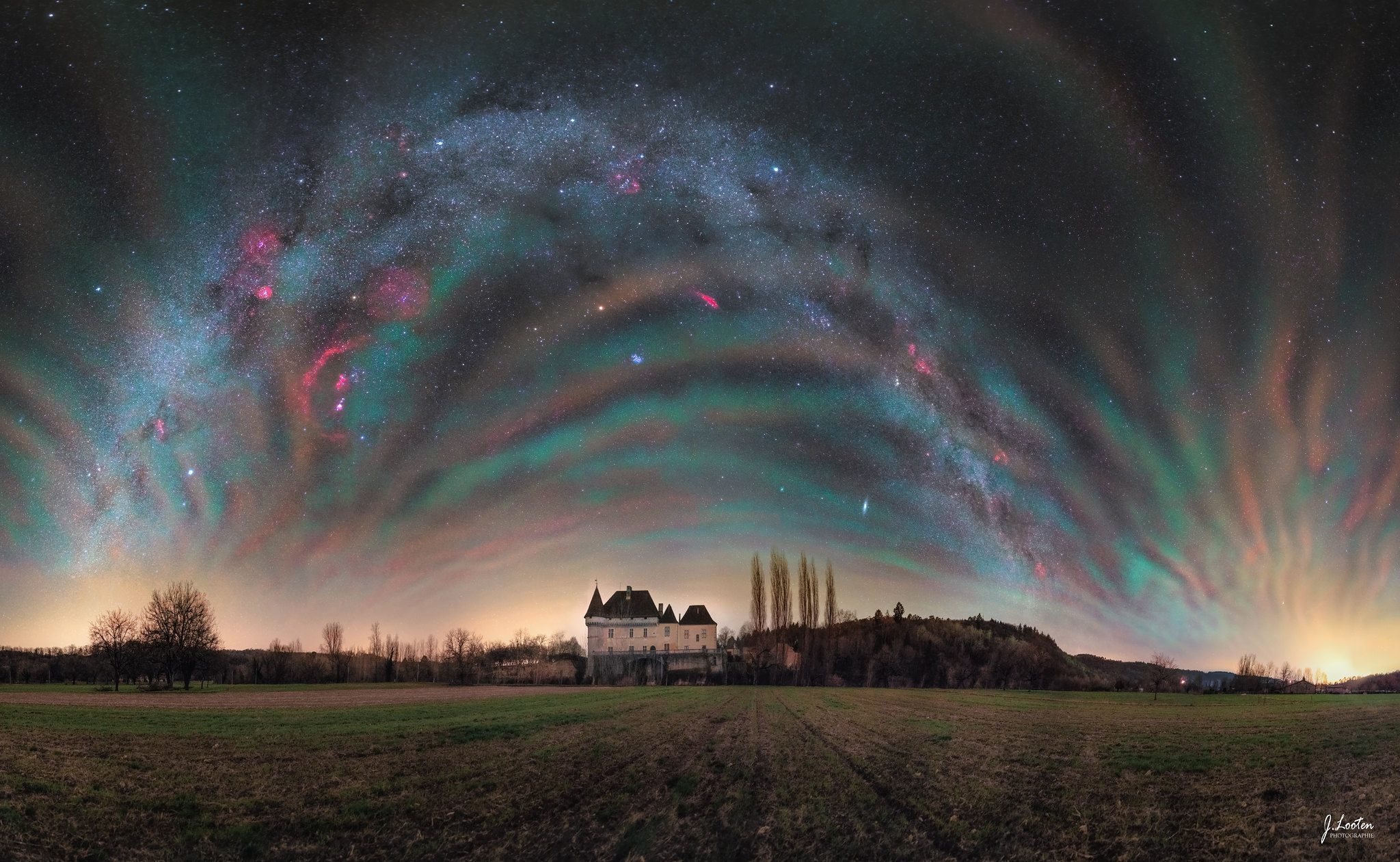 Atmospheric fireworks