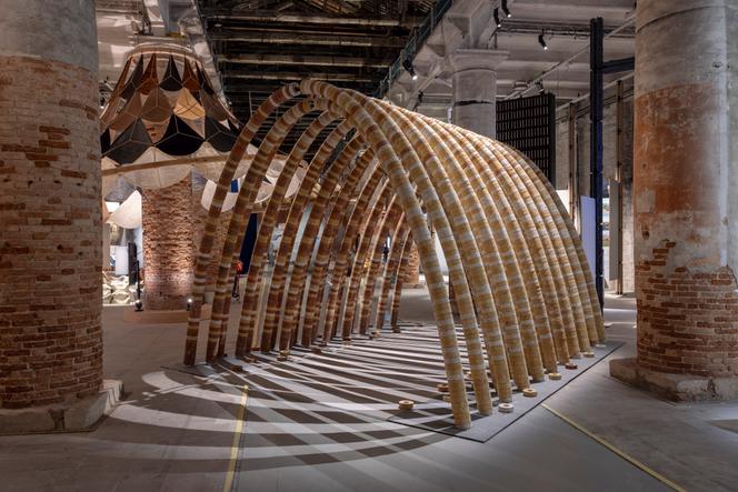 « Elephant Chapel » de Boonserm Premthada, à la Biennale de Venise, le 6 mai 2025.