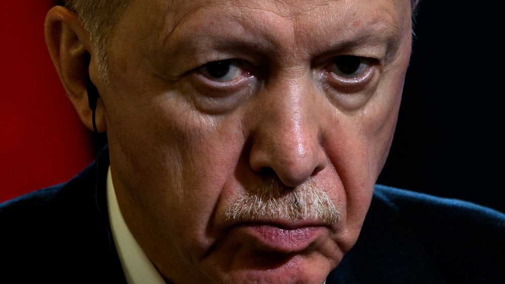 Recep Tayyip Erdoğan en équilibre politique entre Kurdes et nationalistes