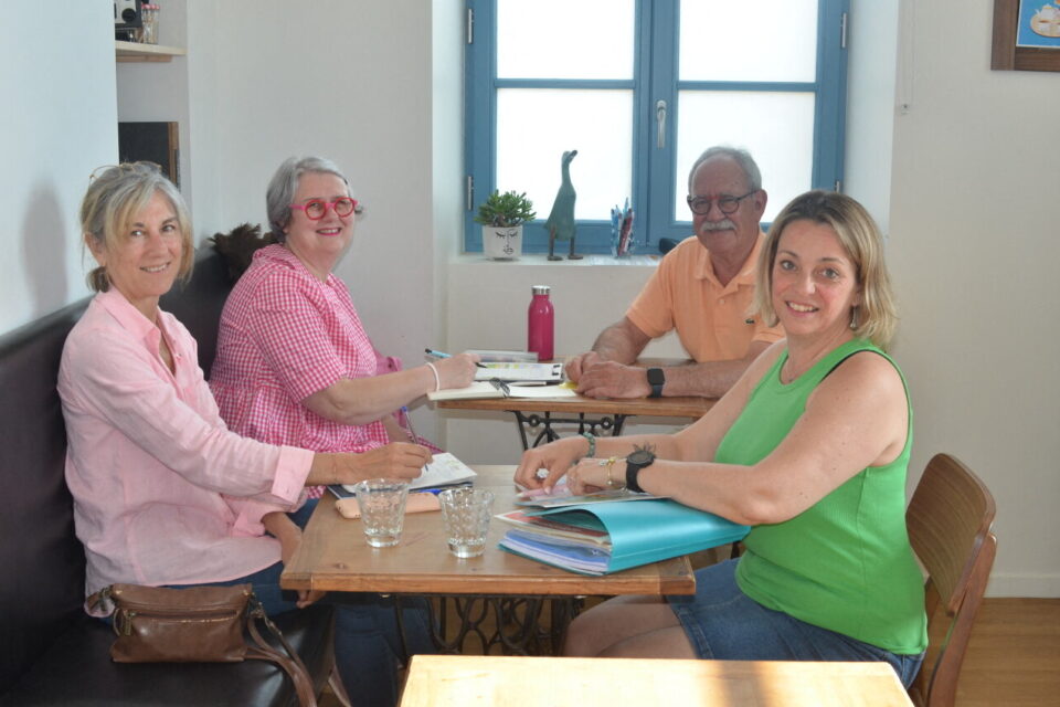 Christine Bothamy, Lulu Roussey, François Prud'homme et Karine Branche, présidente de La Gacilienne contre les cancers.