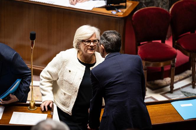 La ministre Catherine Vautrin et le ministre Bruno Retailleau à l'Assemblée nationale, Paris, 7 mai 2025