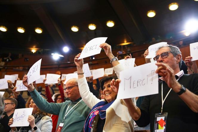 Fin de la session de la convention citoyenne sur la fin de vie, Paris, 2 avril 2023