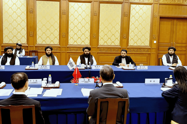 Rencontre d’Amir Khan Muttaqi avec le ministre chinois des Affaires étrangères
