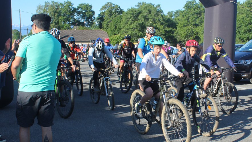 Participants de la Géroise à Laloubère pendant l’événement