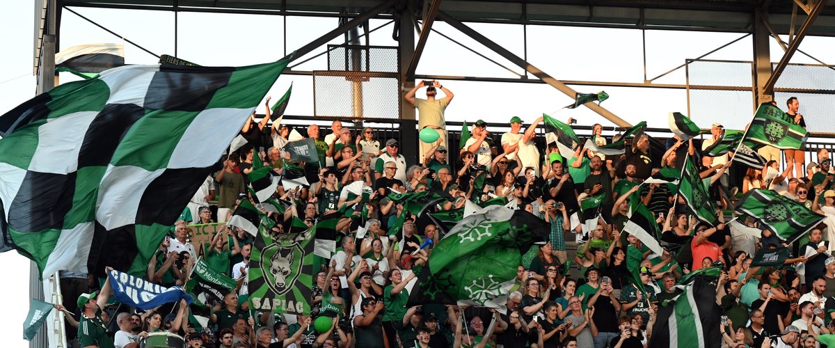 Célébration dans le centre-ville de Montauban après la victoire en Pro D2
