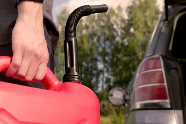 Grosse jarre de carburant