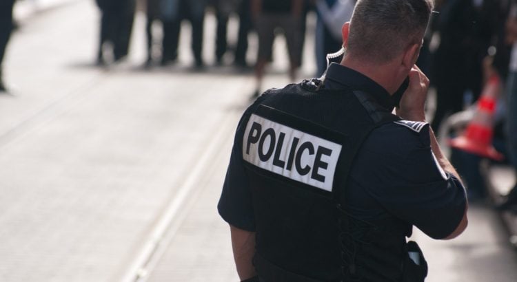 Drame dans un collège lors d'un contrôle de sacs