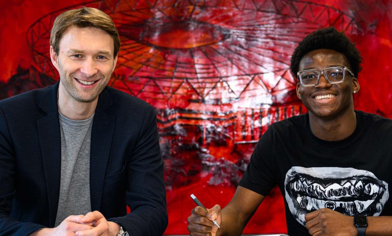 Axel Tape Bayer Leverkusen