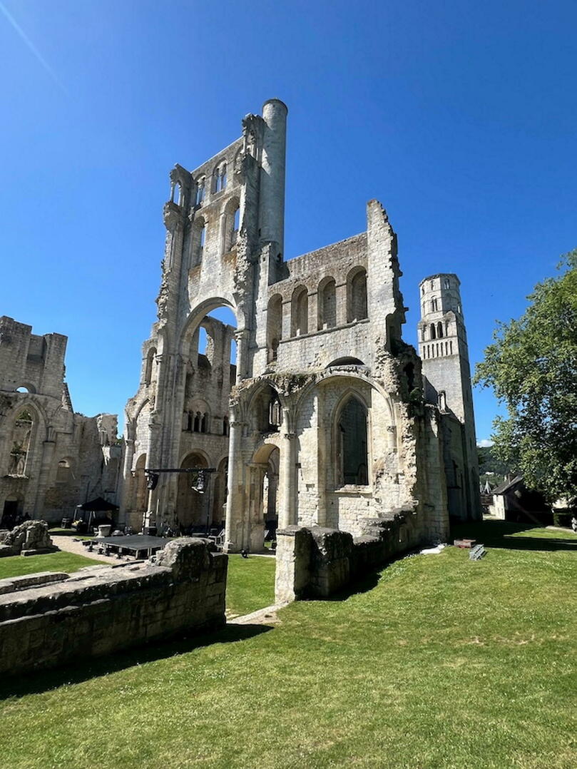 L’abbaye de Jumièges, chef-d’œuvre de l’art roman