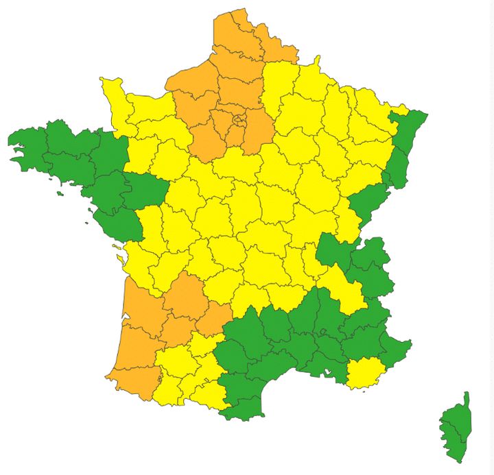 Au total, 21 départements sont placés en vigilance orange aux orages, a annoncé Météo-France, le 13 juin 2025. (FRANCEINFO)